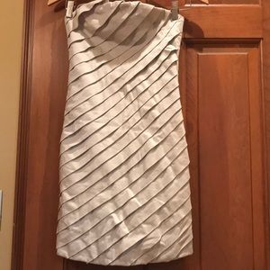 Stylish Nude Strapless Dress 🌟 Sz S